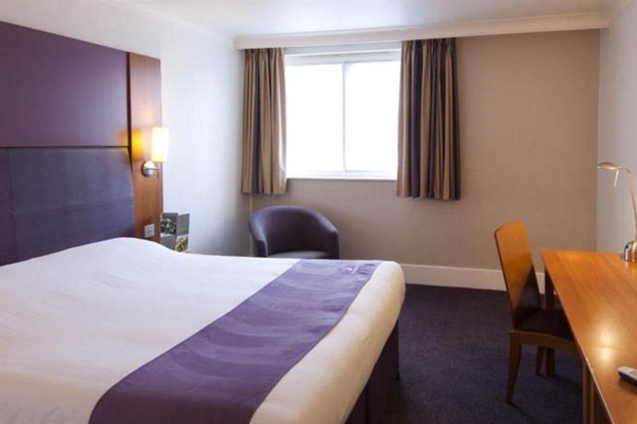 Premier Inn South Mimms/Potters Bar מראה חיצוני תמונה